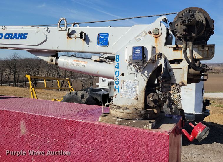 image for item DK4200 1996 Ford F800 utility / service truck