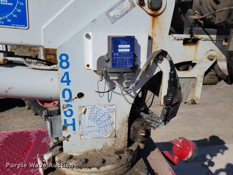 image for item DK4200 1996 Ford F800 utility / service truck