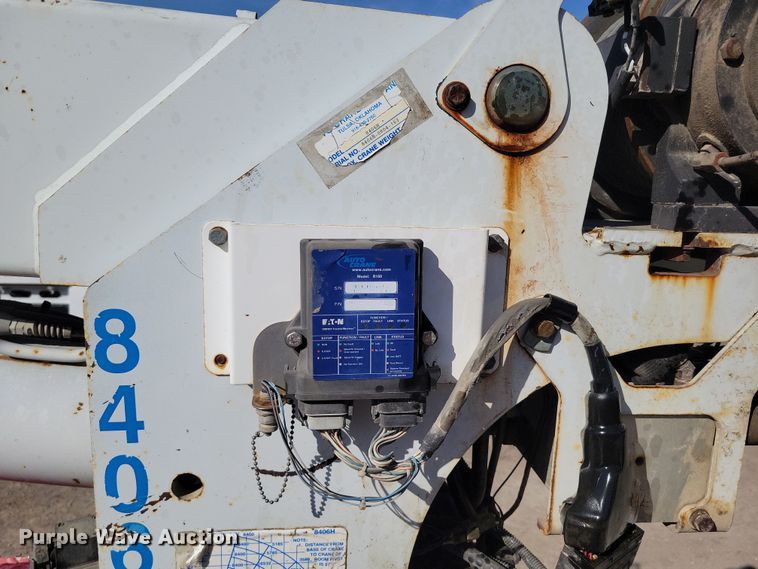 image for item DK4200 1996 Ford F800 utility / service truck