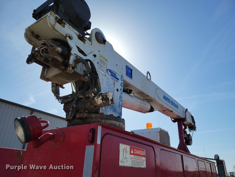 image for item DK4200 1996 Ford F800 utility / service truck