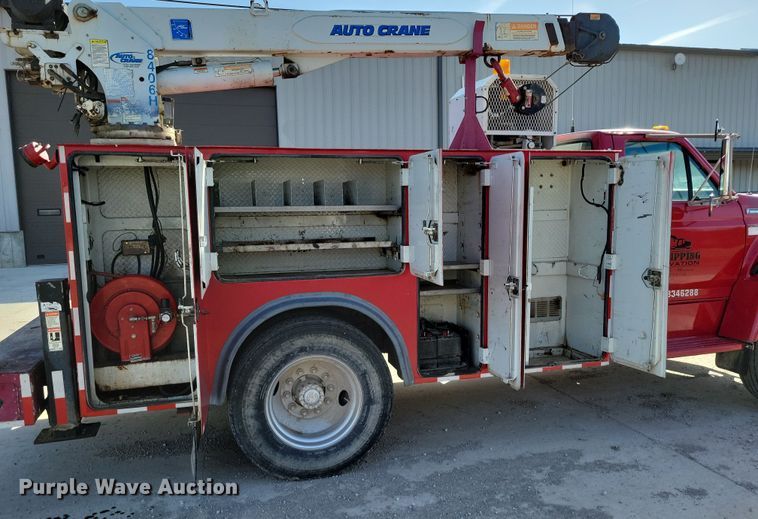 image for item DK4200 1996 Ford F800 utility / service truck