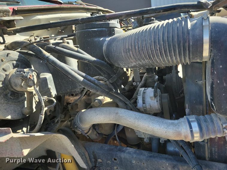 image for item DK4200 1996 Ford F800 utility / service truck