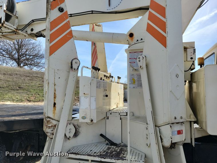 image for item DK4201 1998 Freightliner FL80 crane truck