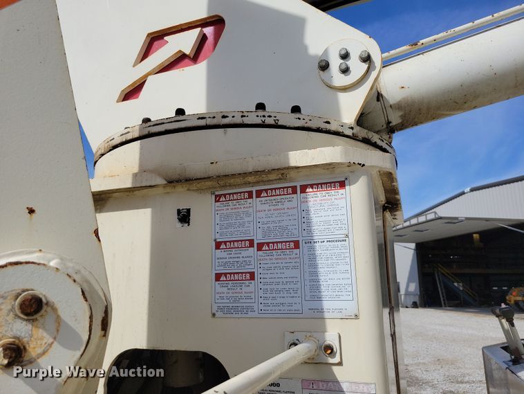 image for item DK4201 1998 Freightliner FL80 crane truck