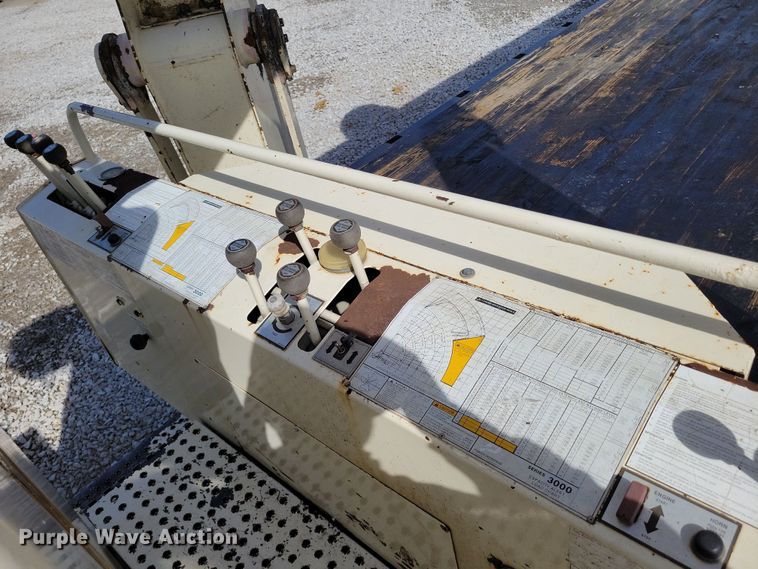 image for item DK4201 1998 Freightliner FL80 crane truck