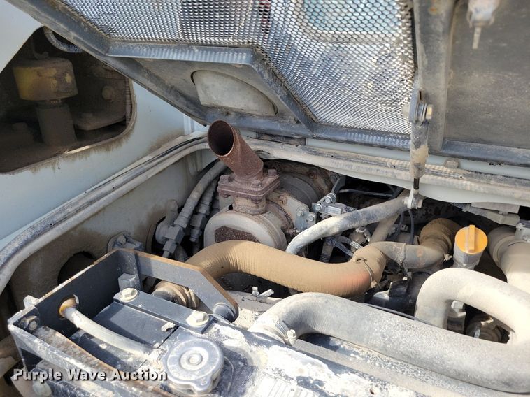 image for item DK4205 2016 Takeuchi TL12 tracked skid steer loader