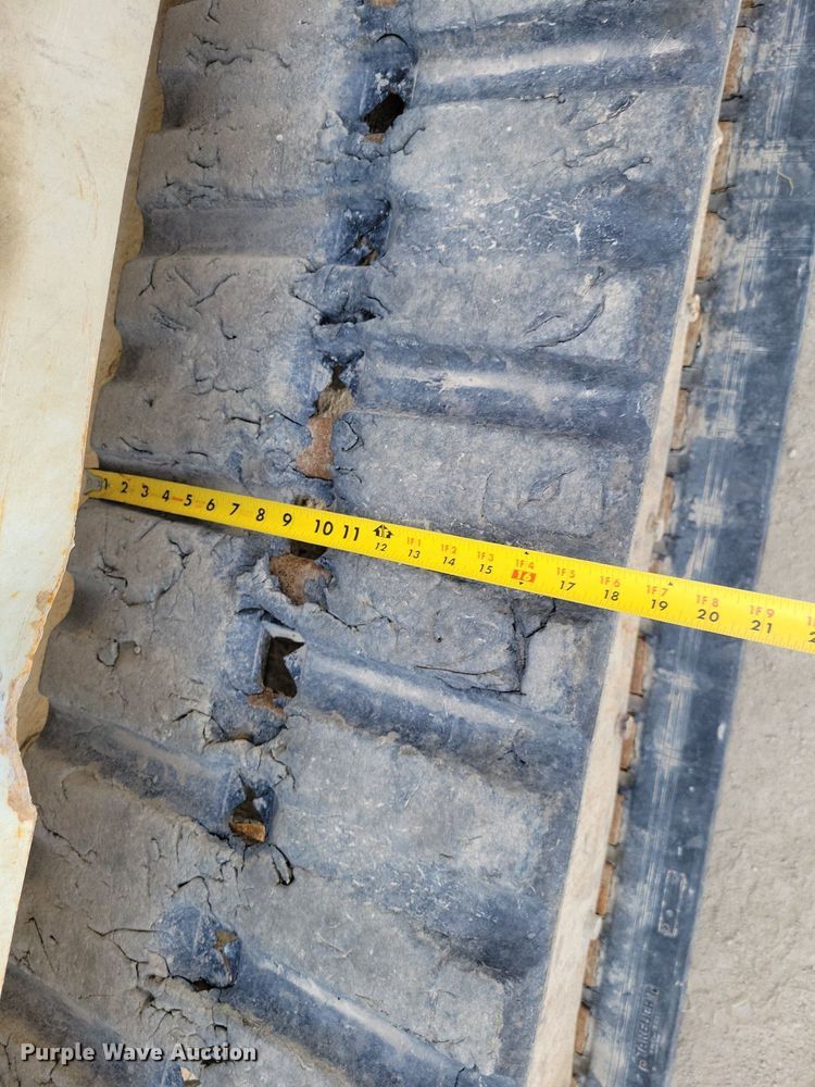 image for item DK4205 2016 Takeuchi TL12 tracked skid steer loader