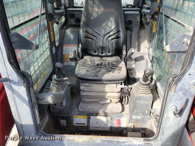 image for item DK4216 2016 Takeuchi TL12 tracked skid steer loader