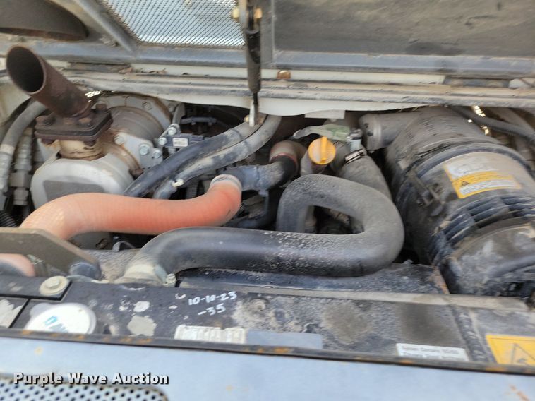 image for item DK4216 2016 Takeuchi TL12 tracked skid steer loader