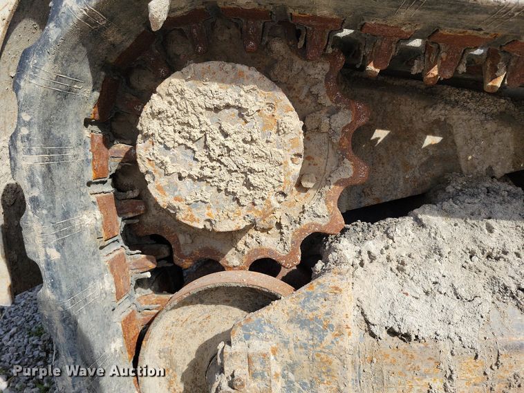 image for item DK4216 2016 Takeuchi TL12 tracked skid steer loader