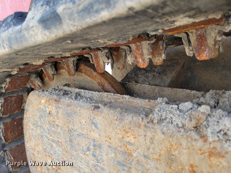 image for item DK4216 2016 Takeuchi TL12 tracked skid steer loader