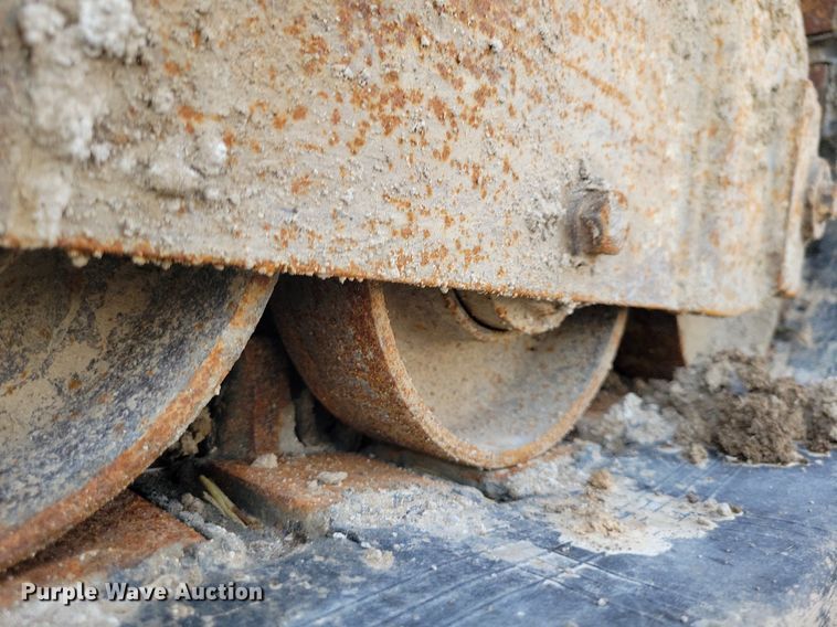 image for item DK4216 2016 Takeuchi TL12 tracked skid steer loader