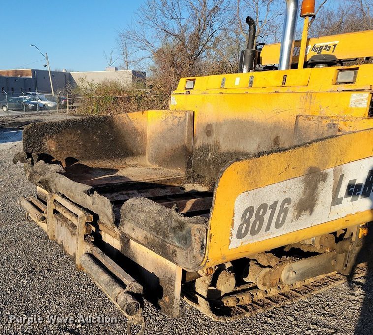 image for item DK4224 2004 LeeBoy L8816T paver