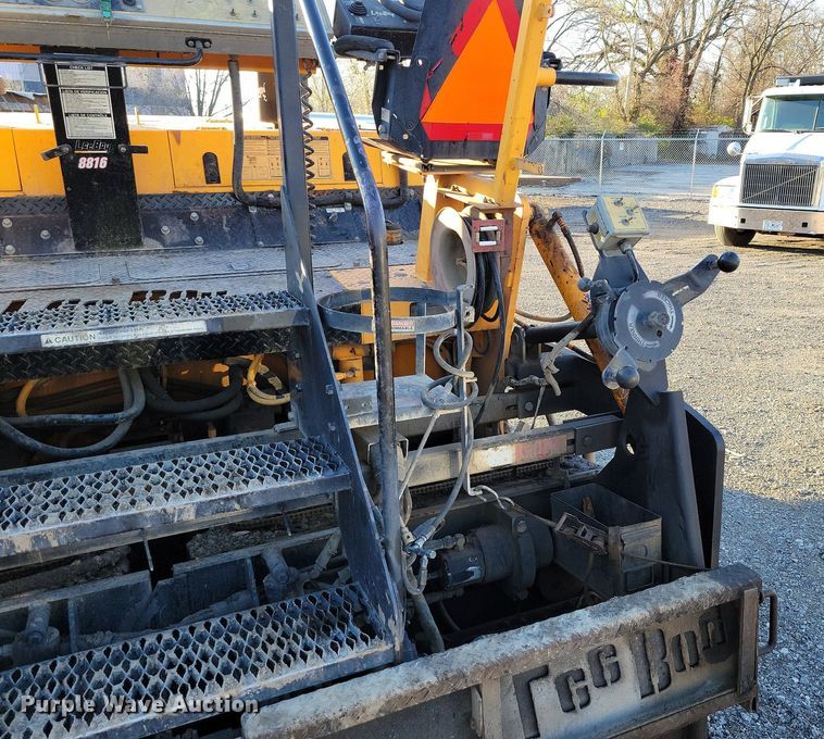 image for item DK4224 2004 LeeBoy L8816T paver