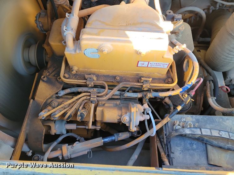 image for item DK4224 2004 LeeBoy L8816T paver