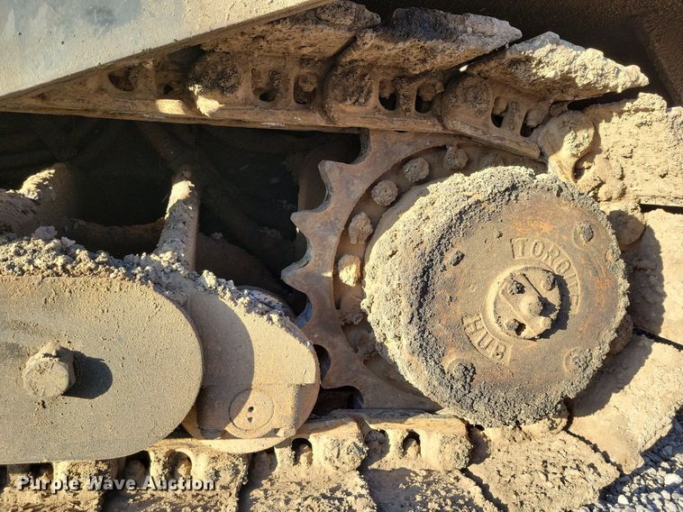 image for item DK4224 2004 LeeBoy L8816T paver