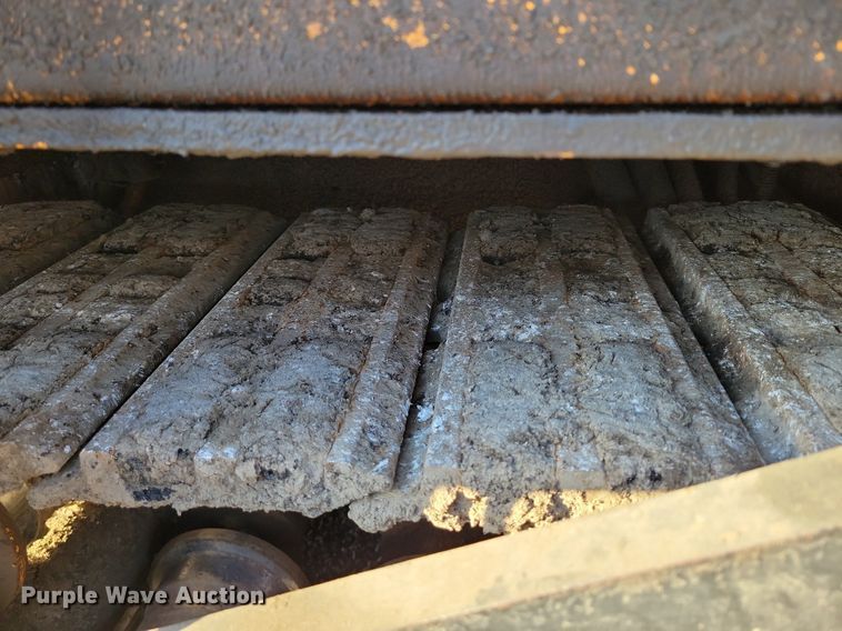 image for item DK4224 2004 LeeBoy L8816T paver