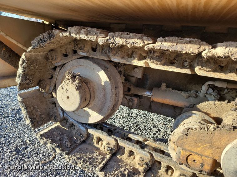 image for item DK4224 2004 LeeBoy L8816T paver