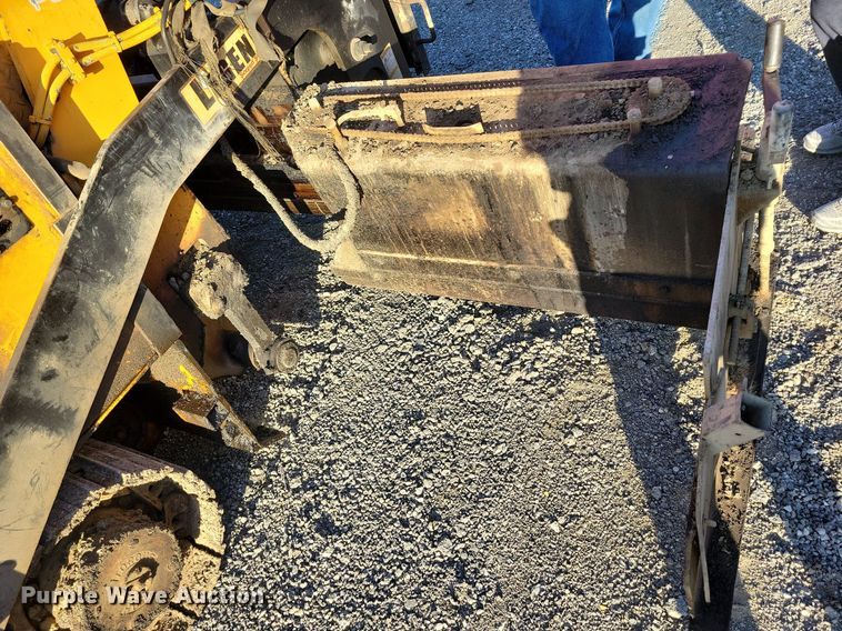 image for item DK4224 2004 LeeBoy L8816T paver