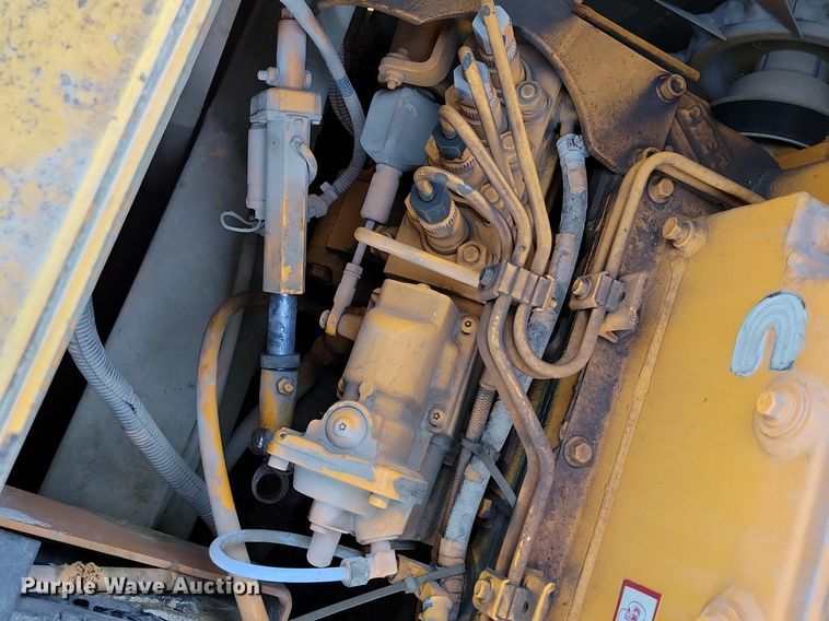 image for item DK4224 2004 LeeBoy L8816T paver