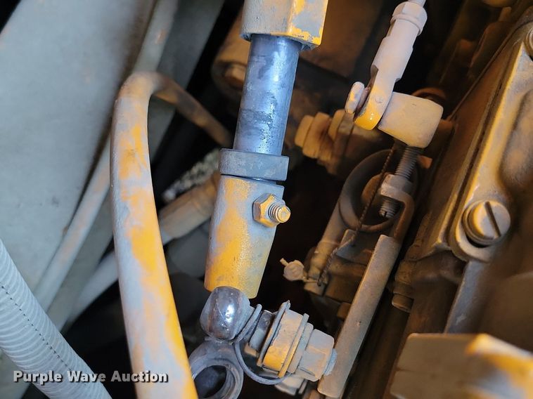 image for item DK4224 2004 LeeBoy L8816T paver