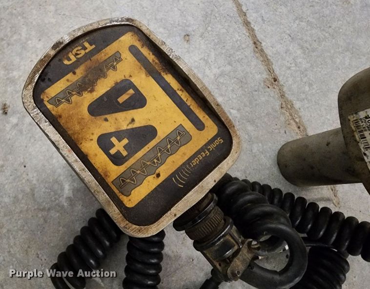 image for item DK4226 LeeBoy 8515 paver