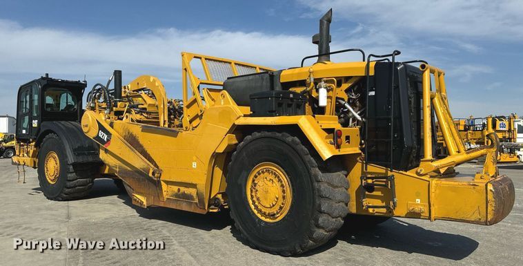 image for item DL4402 2014 Caterpillar 627K conventional scraper 
