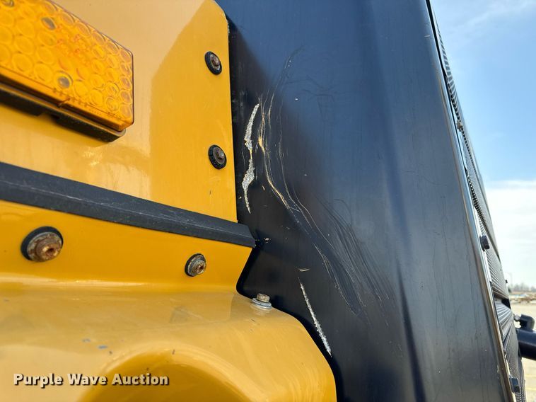 image for item DL4402 2014 Caterpillar 627K conventional scraper 