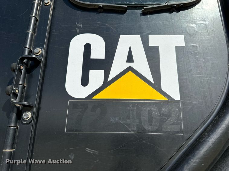 image for item DL4402 2014 Caterpillar 627K conventional scraper 