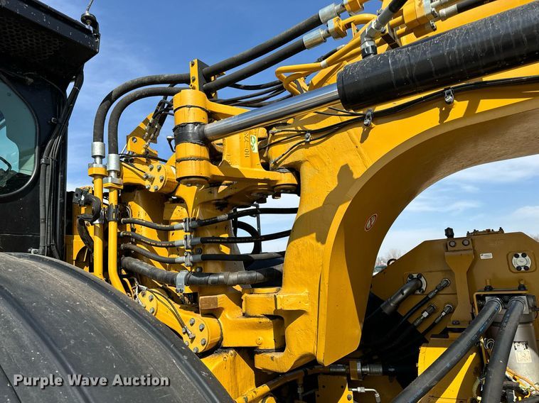 image for item DL4402 2014 Caterpillar 627K conventional scraper 