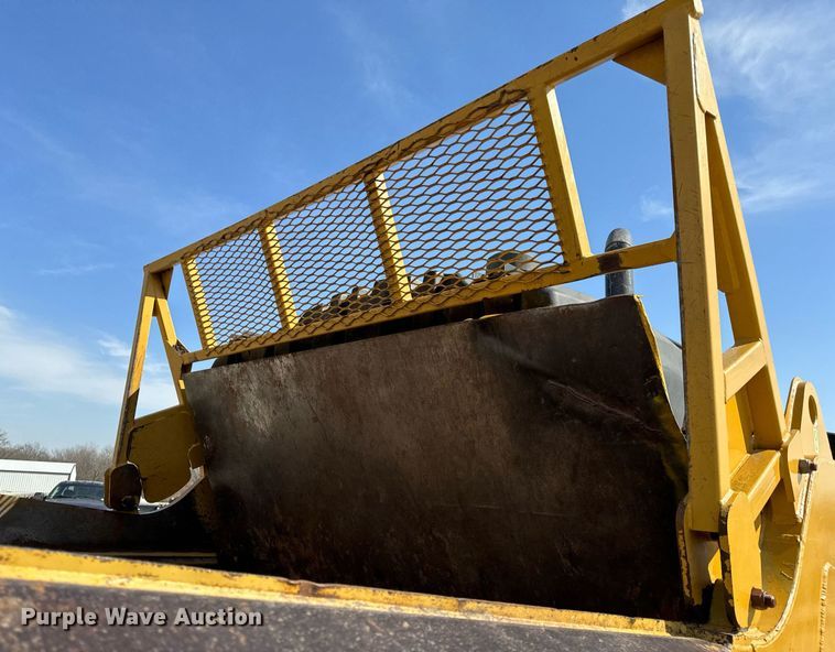 image for item DL4402 2014 Caterpillar 627K conventional scraper 