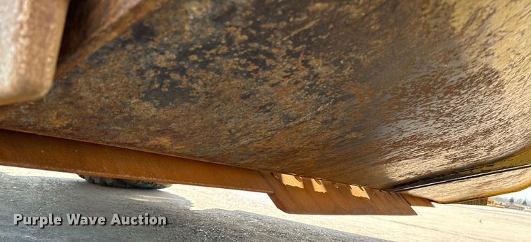 image for item DL4402 2014 Caterpillar 627K conventional scraper 