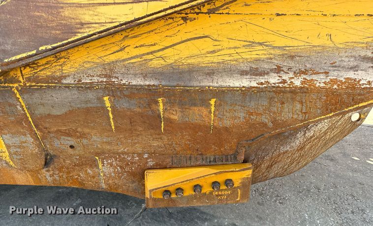 image for item DL4402 2014 Caterpillar 627K conventional scraper 