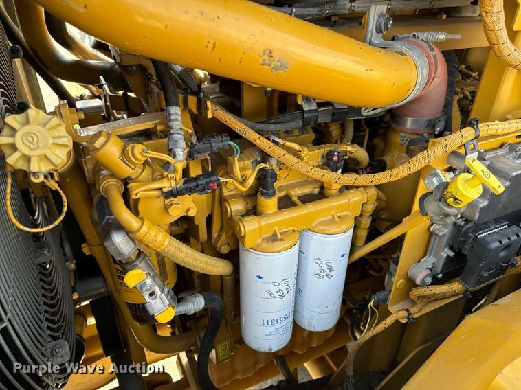 image for item DL4402 2014 Caterpillar 627K conventional scraper 