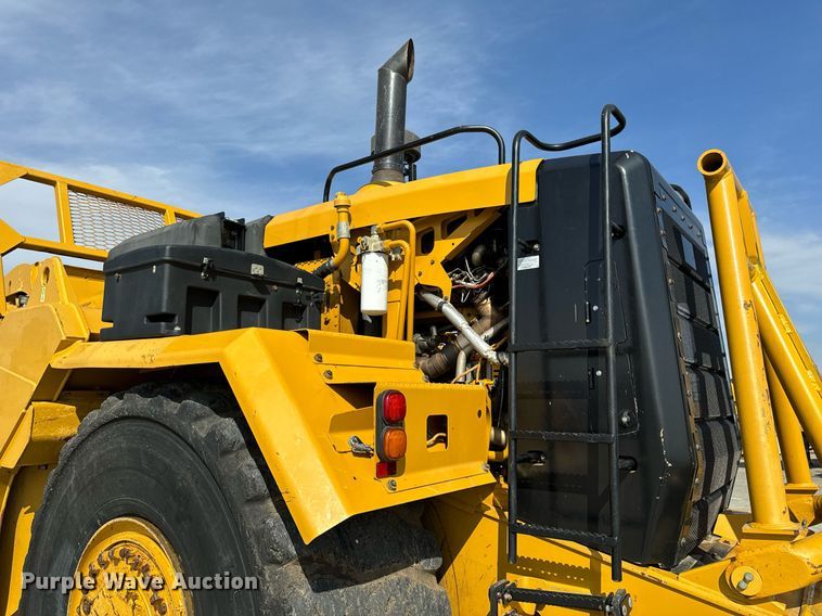 image for item DL4402 2014 Caterpillar 627K conventional scraper 