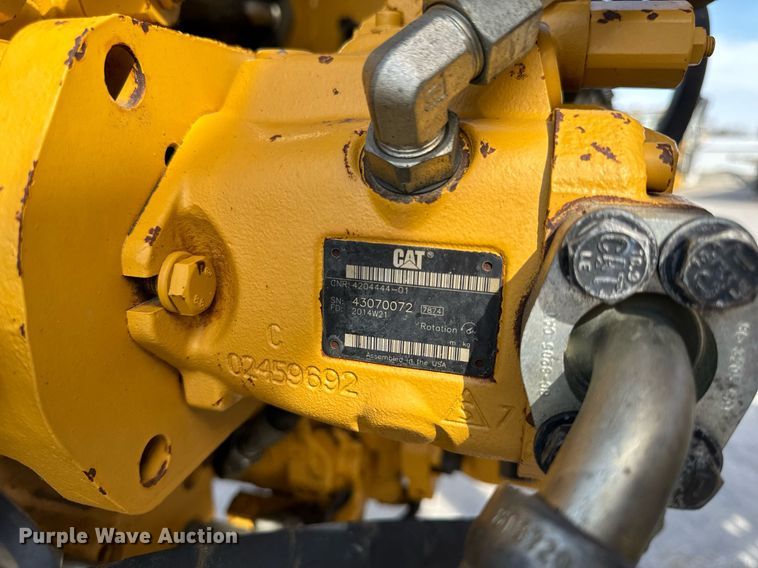 image for item DL4402 2014 Caterpillar 627K conventional scraper 