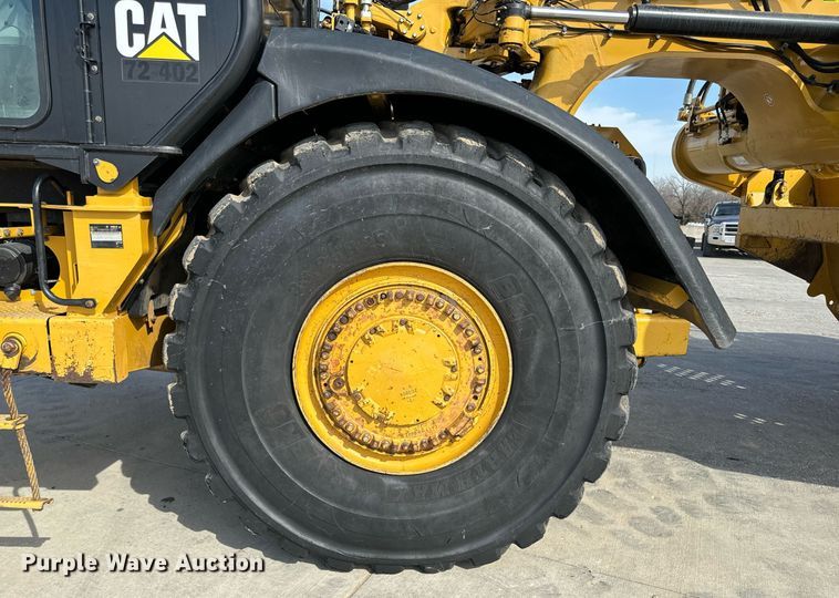 image for item DL4402 2014 Caterpillar 627K conventional scraper 