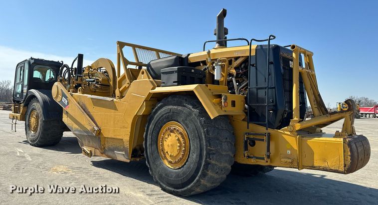 image for item DL4403 2014 Caterpillar 627K conventional scraper 