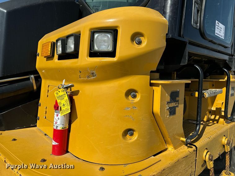 image for item DL4403 2014 Caterpillar 627K conventional scraper 
