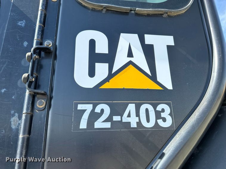 image for item DL4403 2014 Caterpillar 627K conventional scraper 