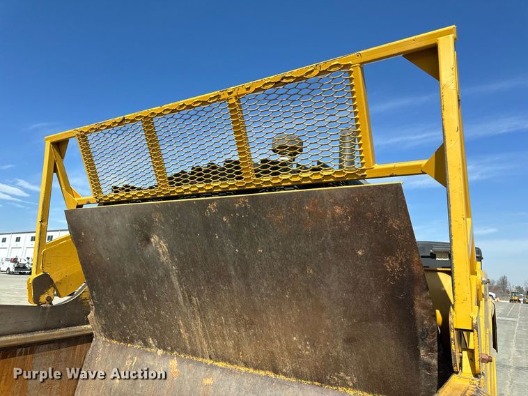 image for item DL4403 2014 Caterpillar 627K conventional scraper 