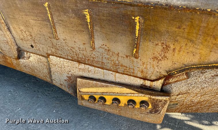 image for item DL4403 2014 Caterpillar 627K conventional scraper 