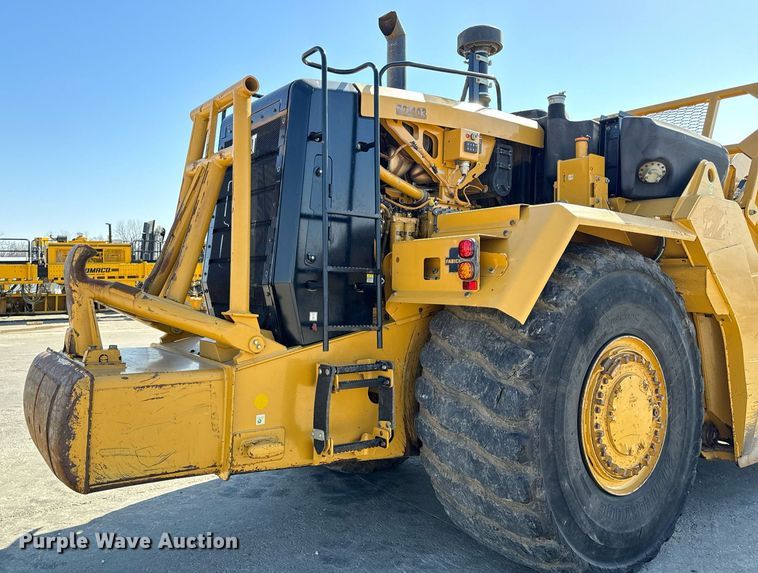 image for item DL4403 2014 Caterpillar 627K conventional scraper 