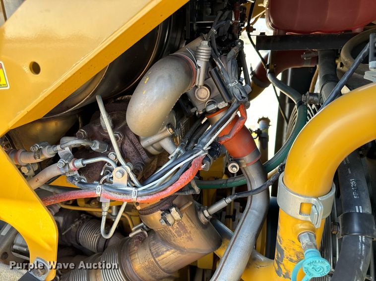 image for item DL4403 2014 Caterpillar 627K conventional scraper 