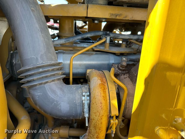 image for item DL4403 2014 Caterpillar 627K conventional scraper 