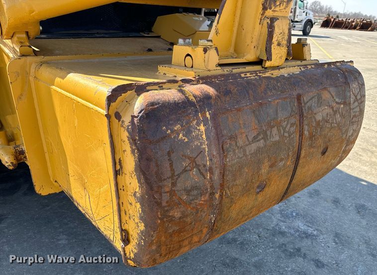 image for item DL4403 2014 Caterpillar 627K conventional scraper 