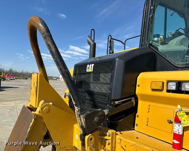 image for item DL4403 2014 Caterpillar 627K conventional scraper 