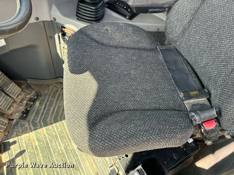 image for item DL4403 2014 Caterpillar 627K conventional scraper 