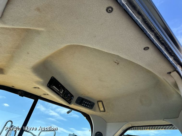 image for item DL4403 2014 Caterpillar 627K conventional scraper 