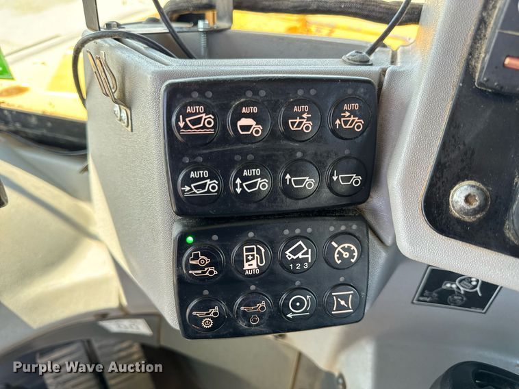 image for item DL4403 2014 Caterpillar 627K conventional scraper 